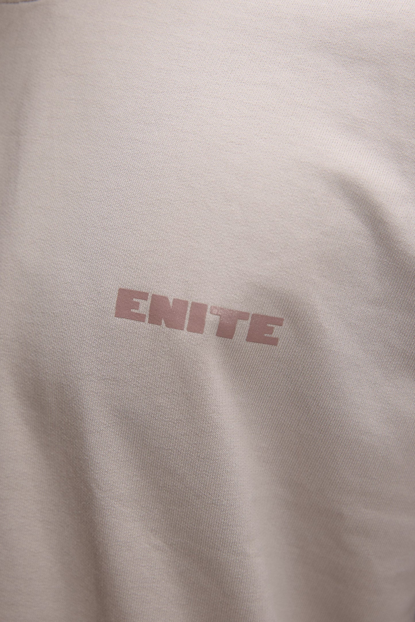 RAVEN T-SHIRT IN SKIPPING STONE